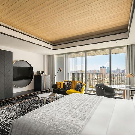 Le Méridien Taichung Extérieur photo A guest room at the Westin Tokyo