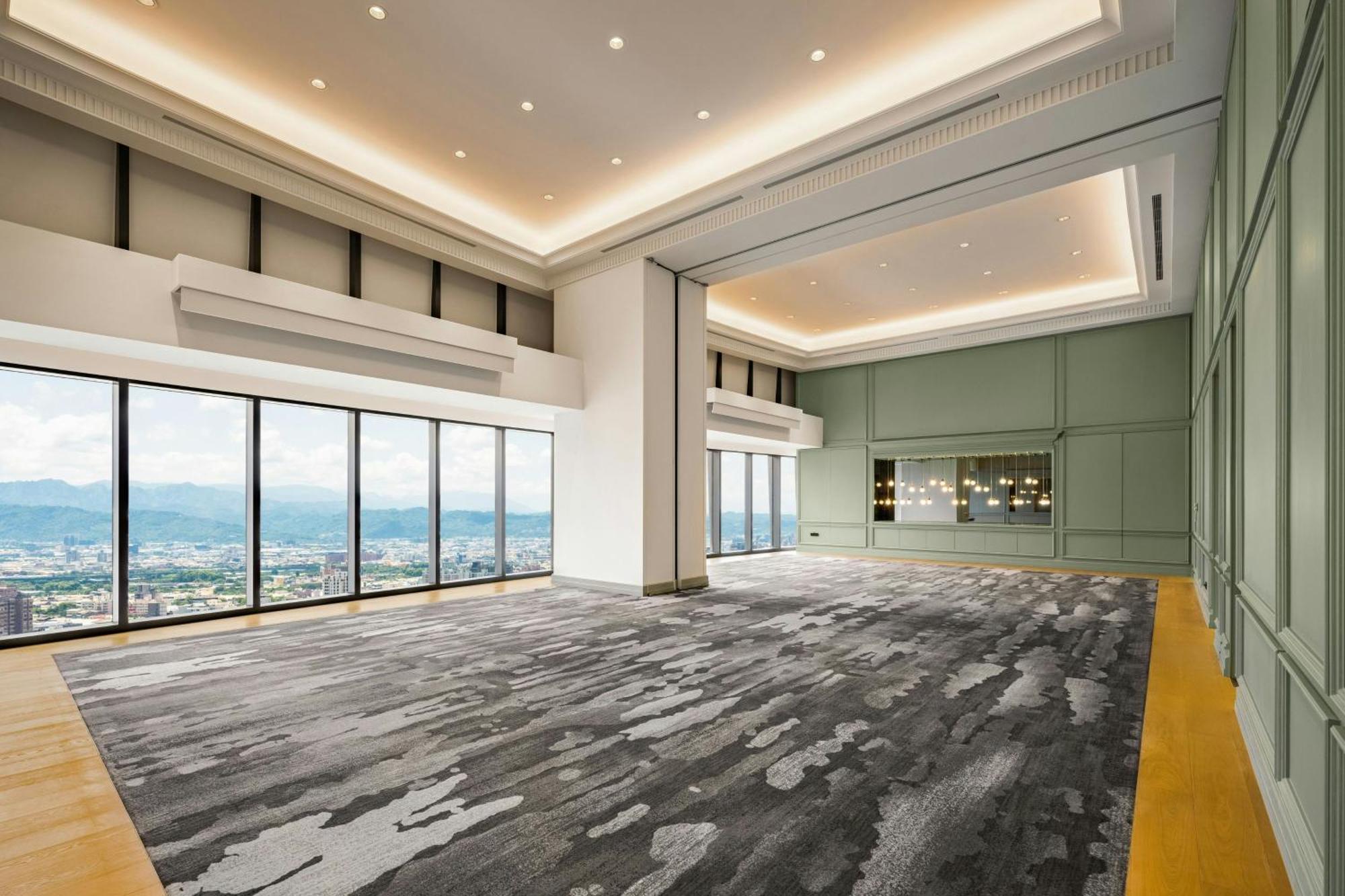 Le Méridien Taichung Extérieur photo The 30th floor of the hotel