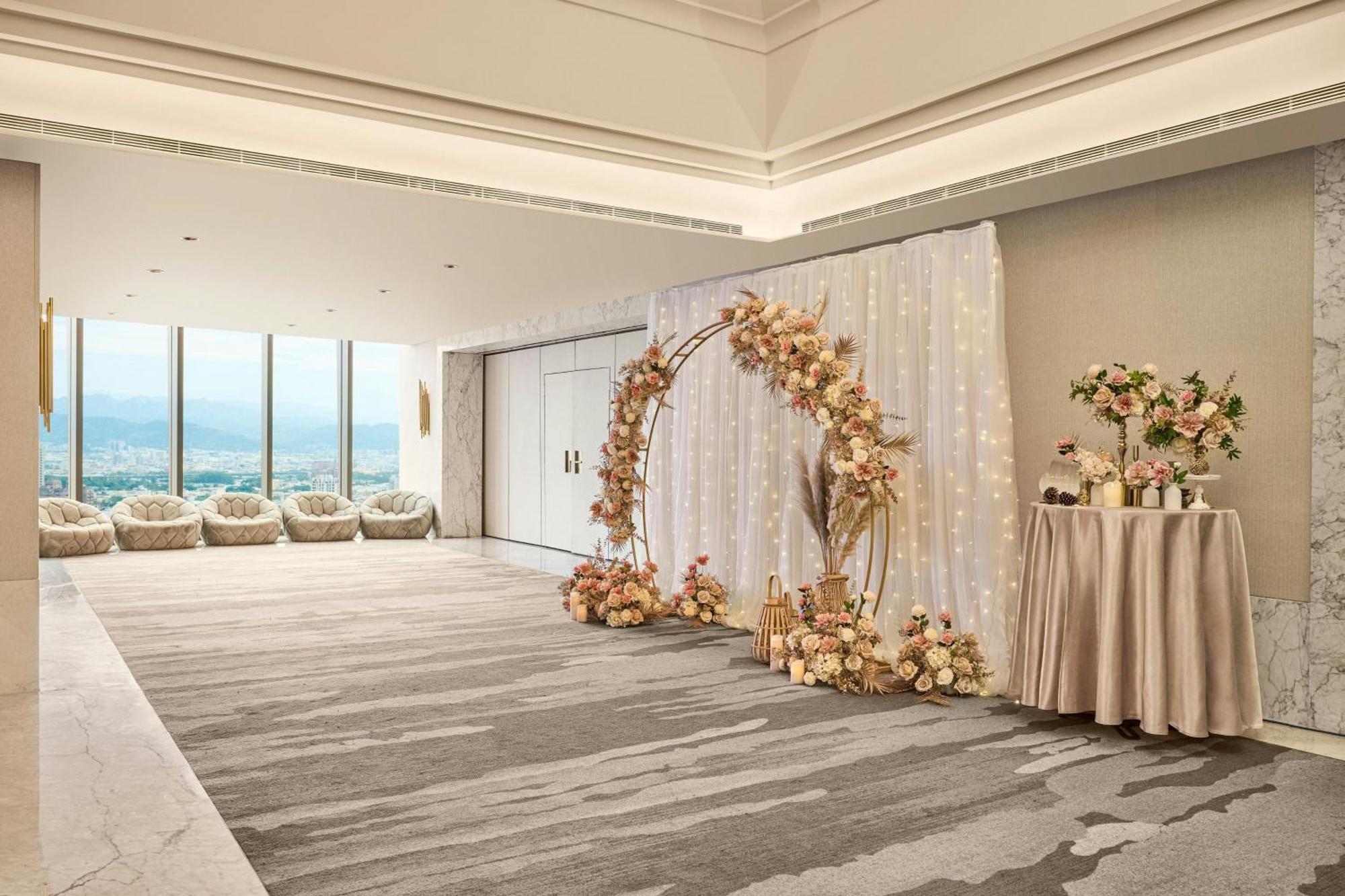 Le Méridien Taichung Extérieur photo The Wedding Hall