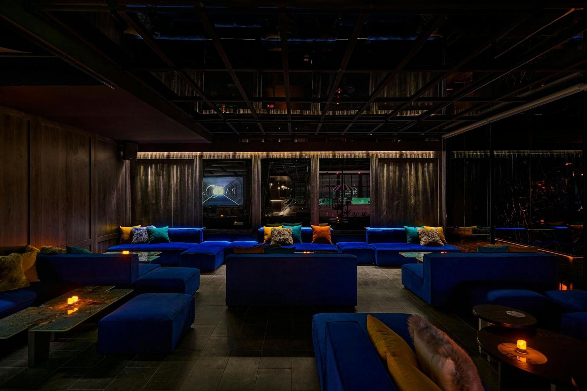 Le Méridien Taichung Extérieur photo The interior of the nightclub